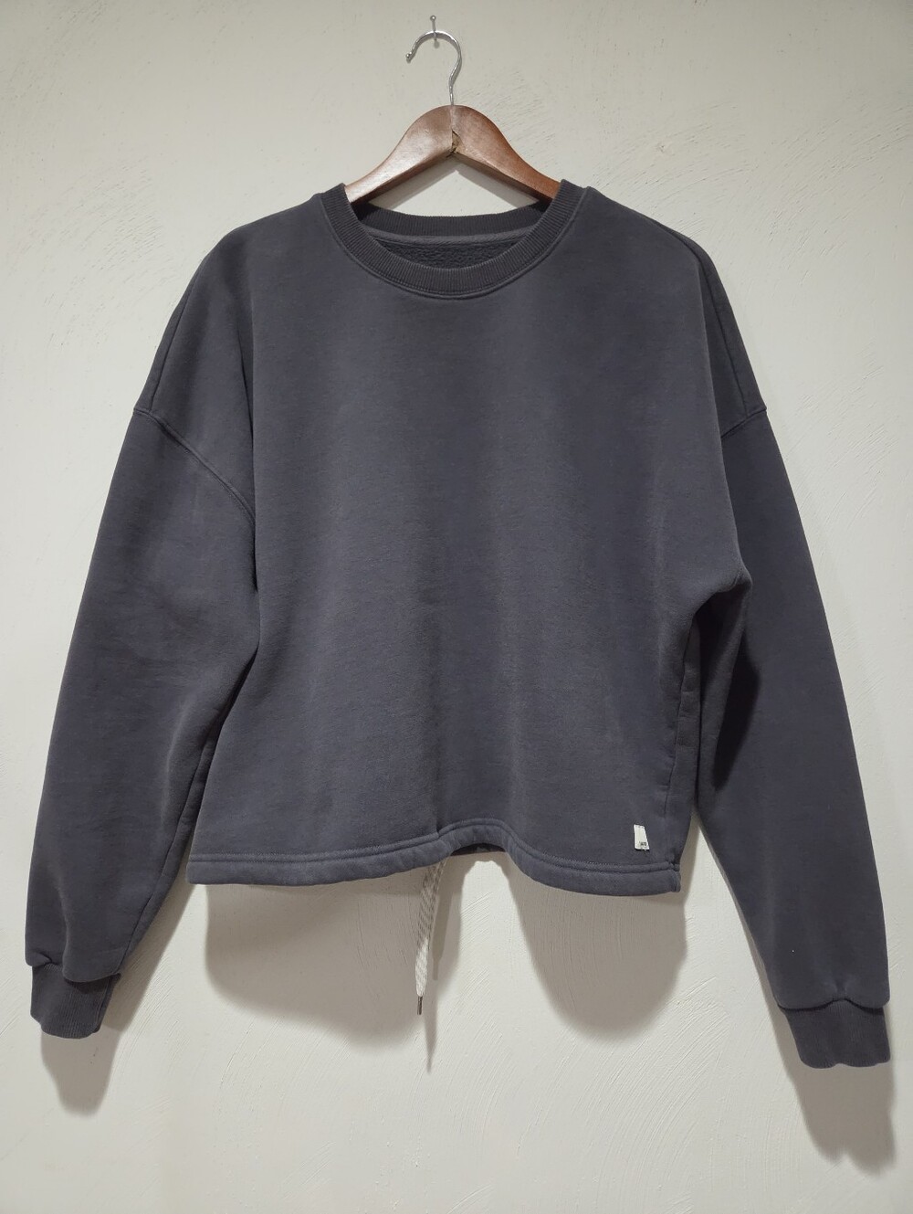 Vuori Restore Washed Gray Crewneck Drawstring Pullover Sweatshirt Size Large/XL